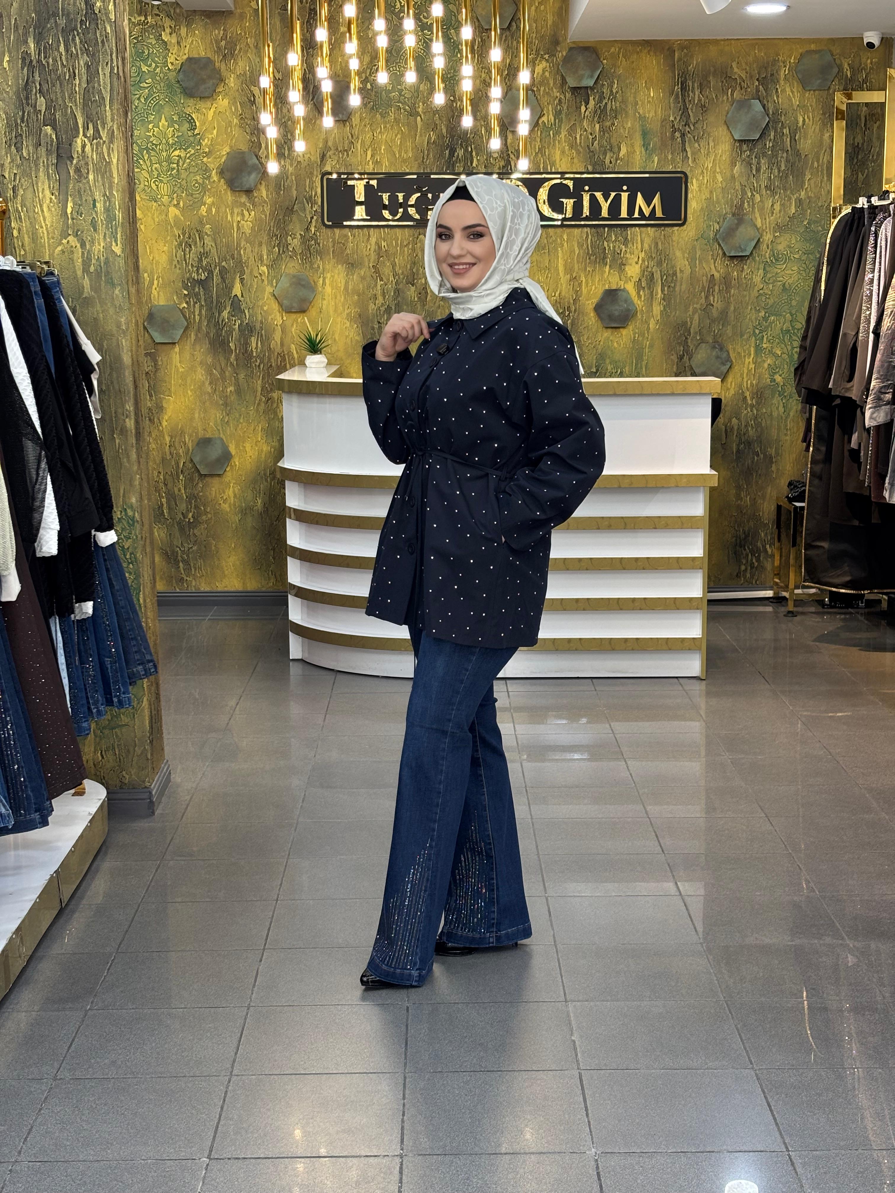 Taş Detaylı İspanyol Paça İkili Takım – Gömlekli Şık Kadın Takım