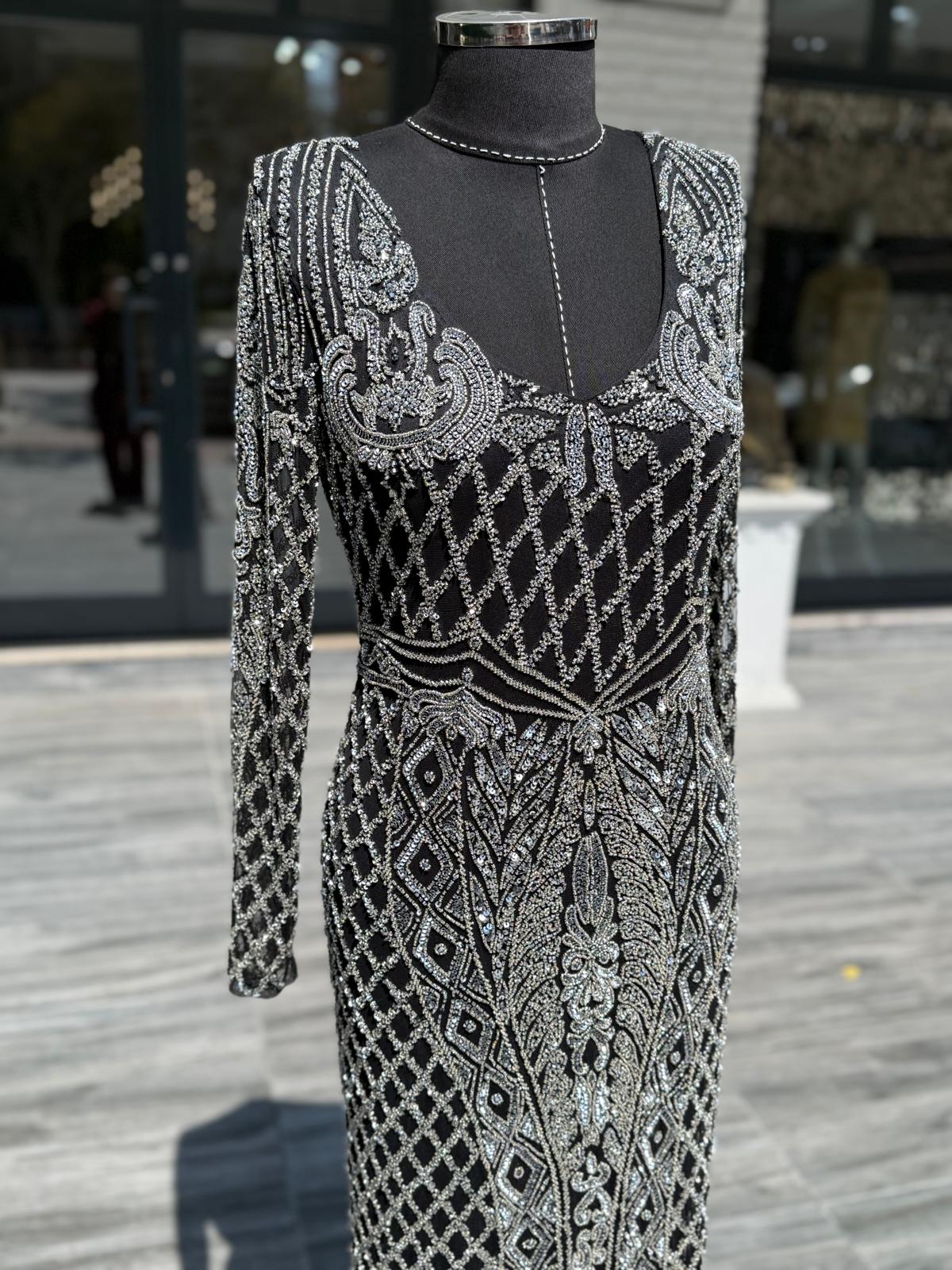 İthal Kasnak İşlemeli Taşlı Abiye Elbise | El İşçiliği Lüks Gece Elbisesi